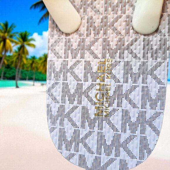 Michael Kors Women’s Cream and Gold Flip Flops Size 6M NWOT - Picture 7 of 10